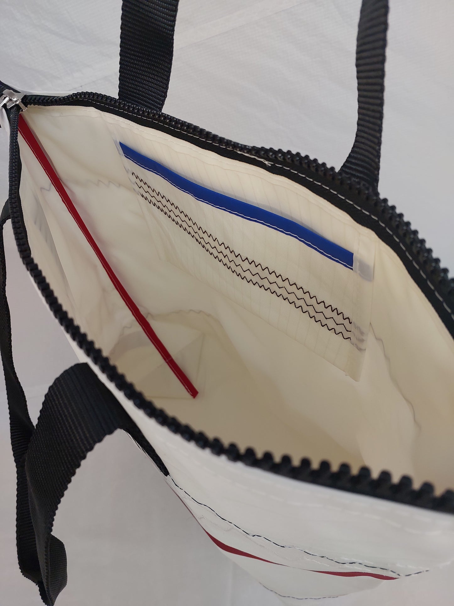 Staysail Zip Tote 802