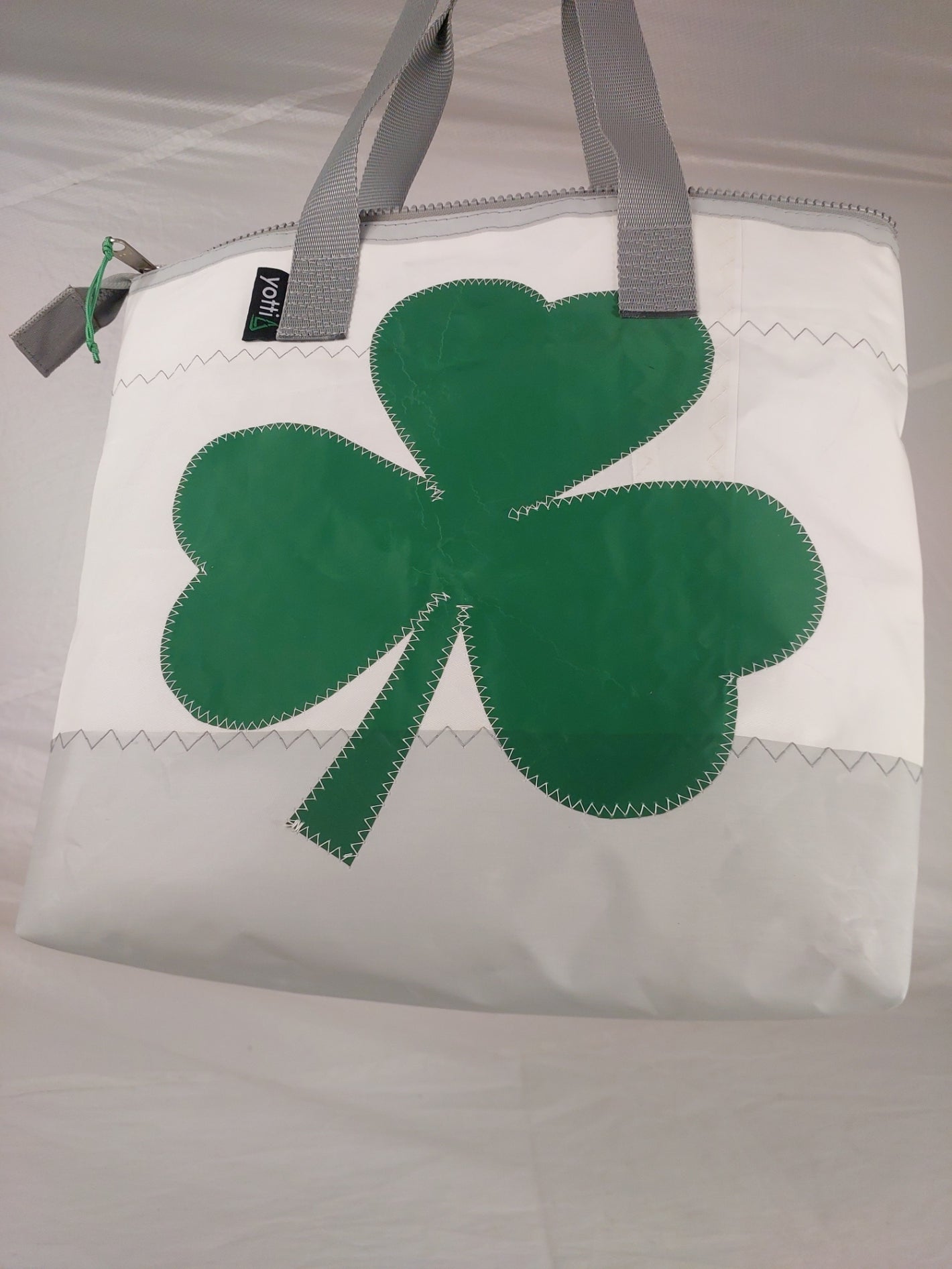 Shamrock Zip Tote 936