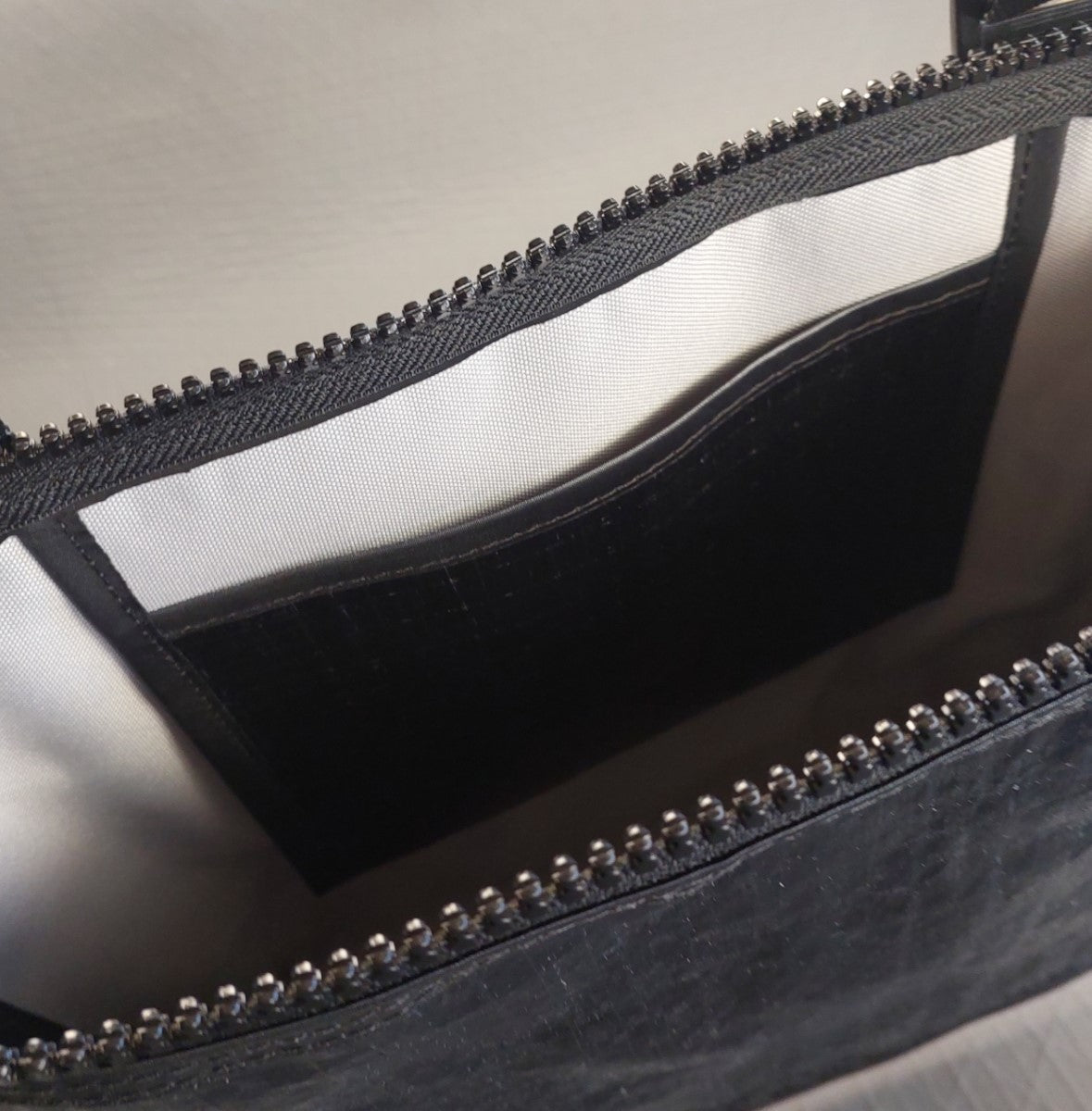 Scout Bag Silver Grey