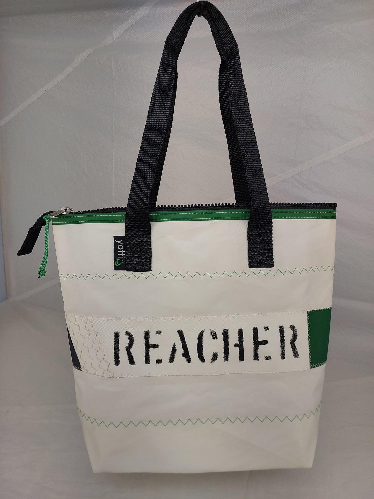 Reacher Zip Tote 757