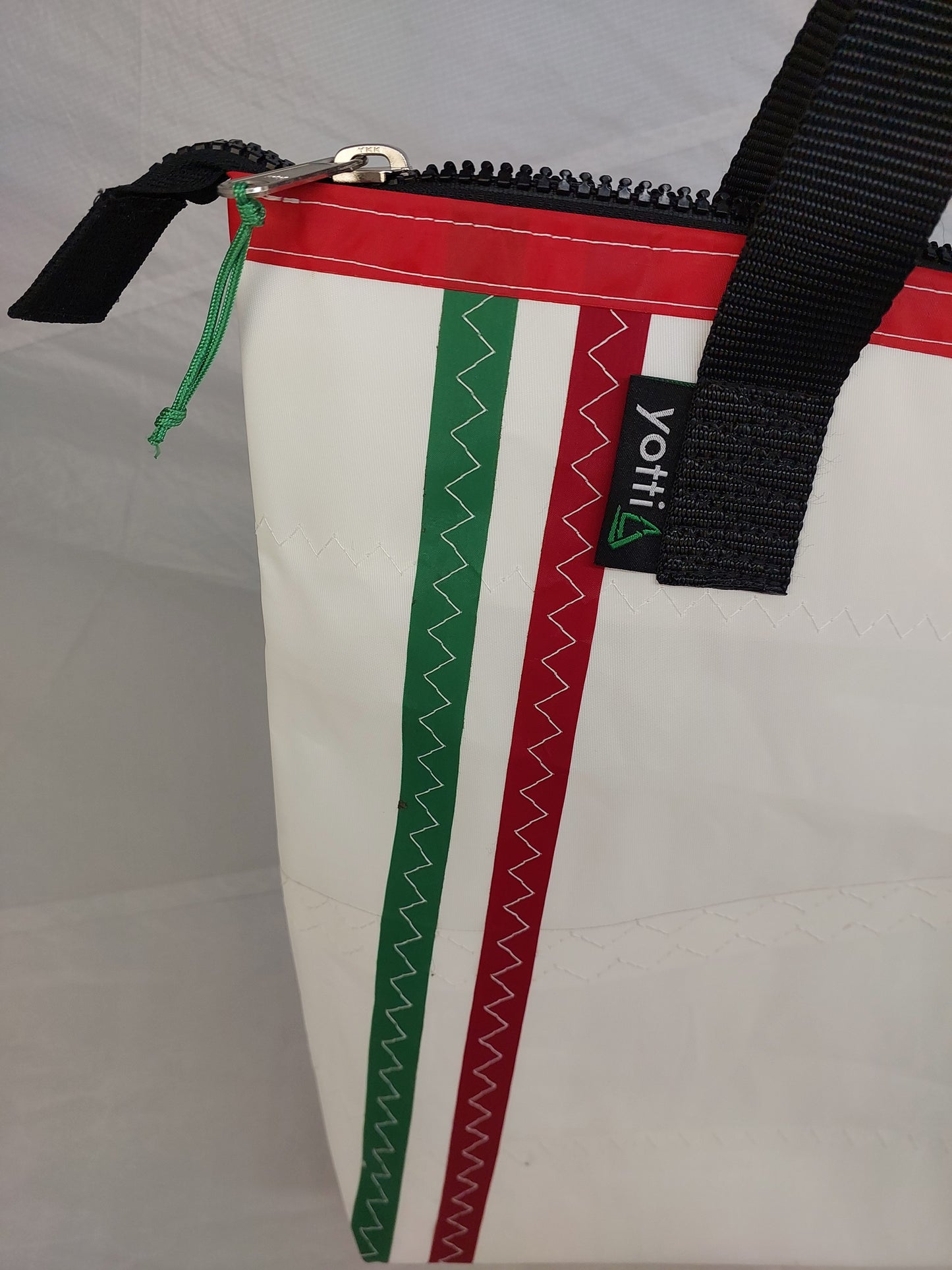 Italian Zip Tote 778