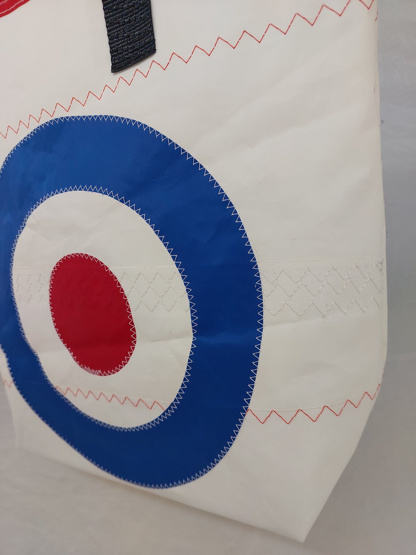 Roundel Zip Tote 813