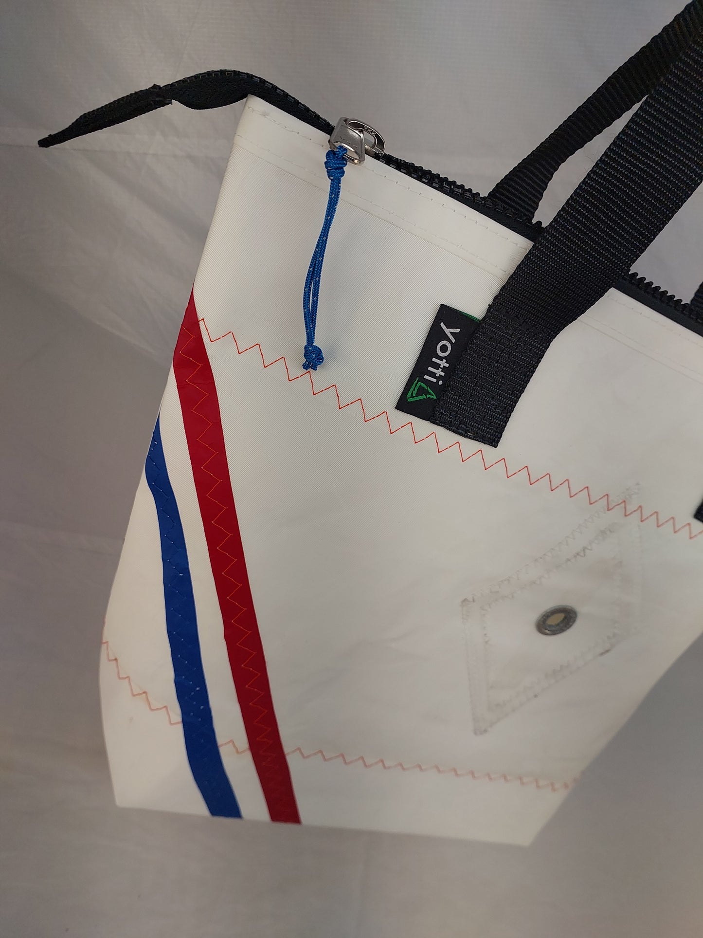 Reef/Stripe Zip Tote 817