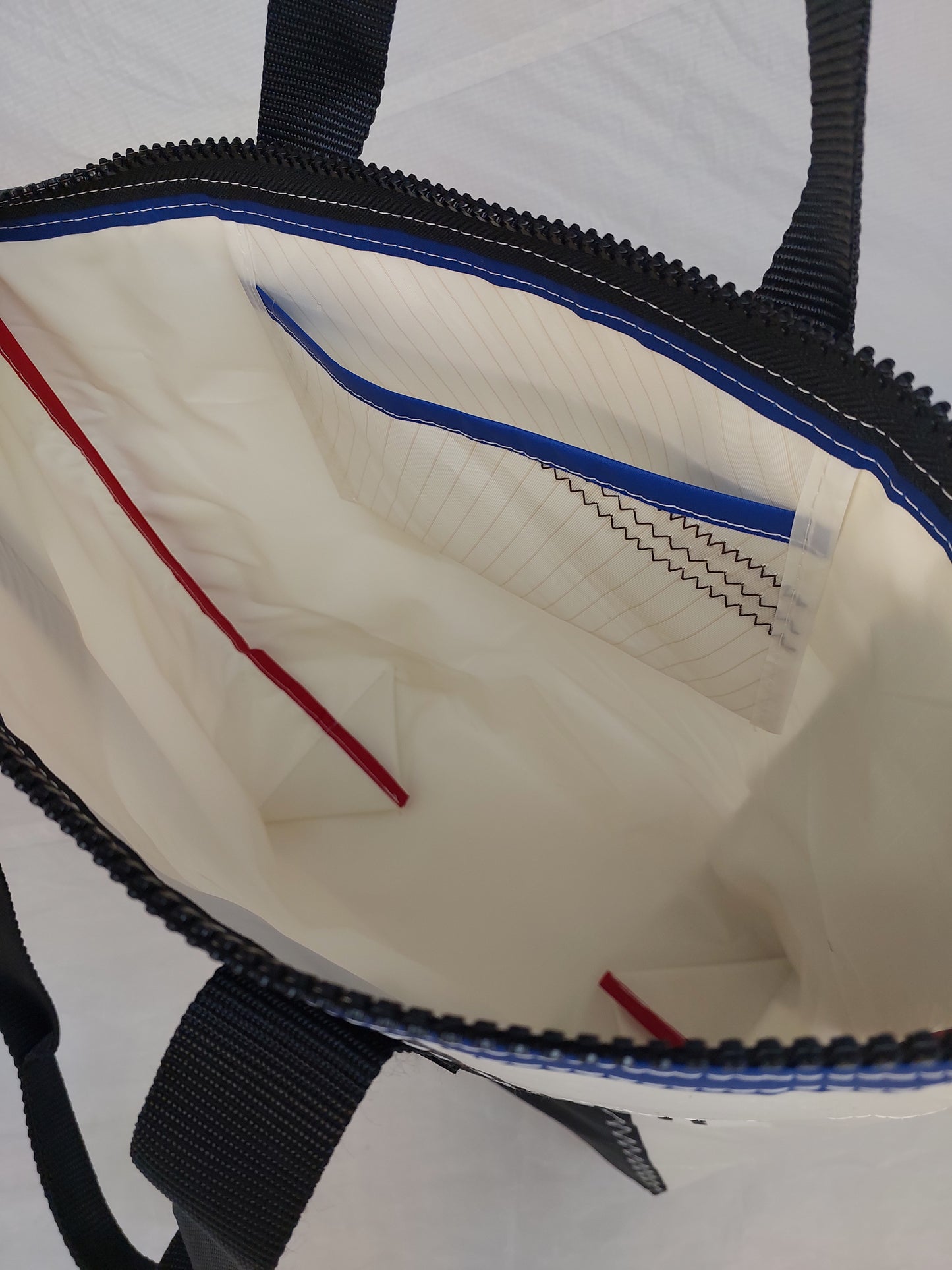 Spinnaker Zip Tote 821