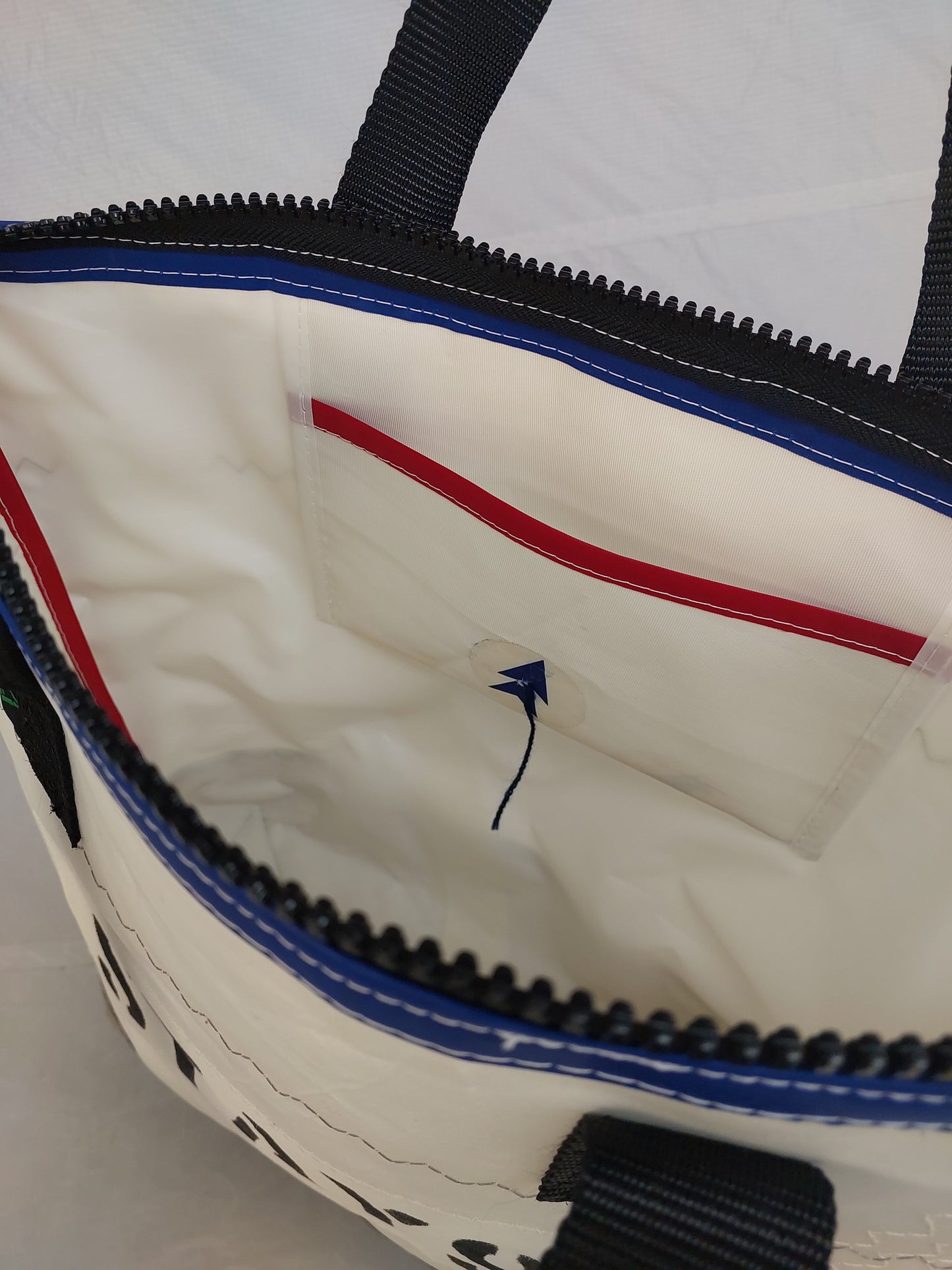 Stays'l Zip Tote 832