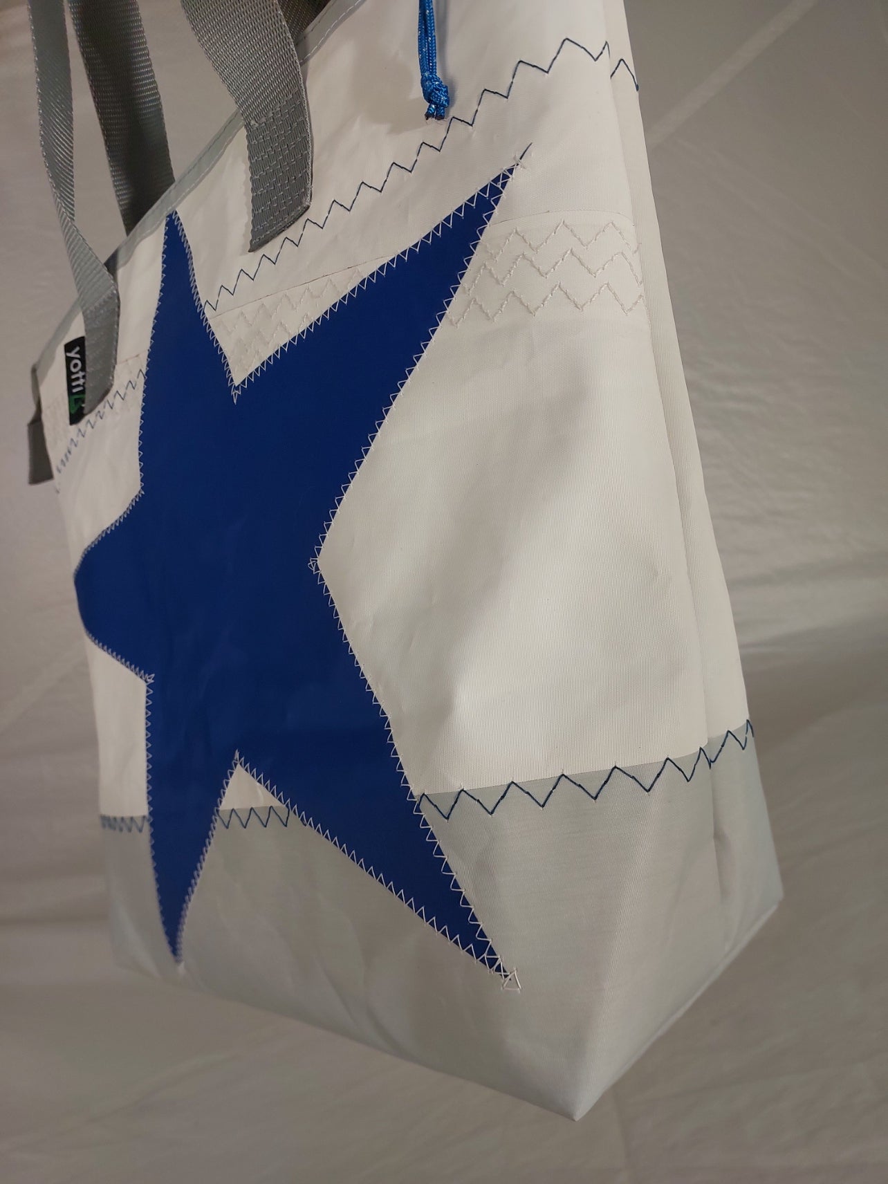 Star Zip Tote 893