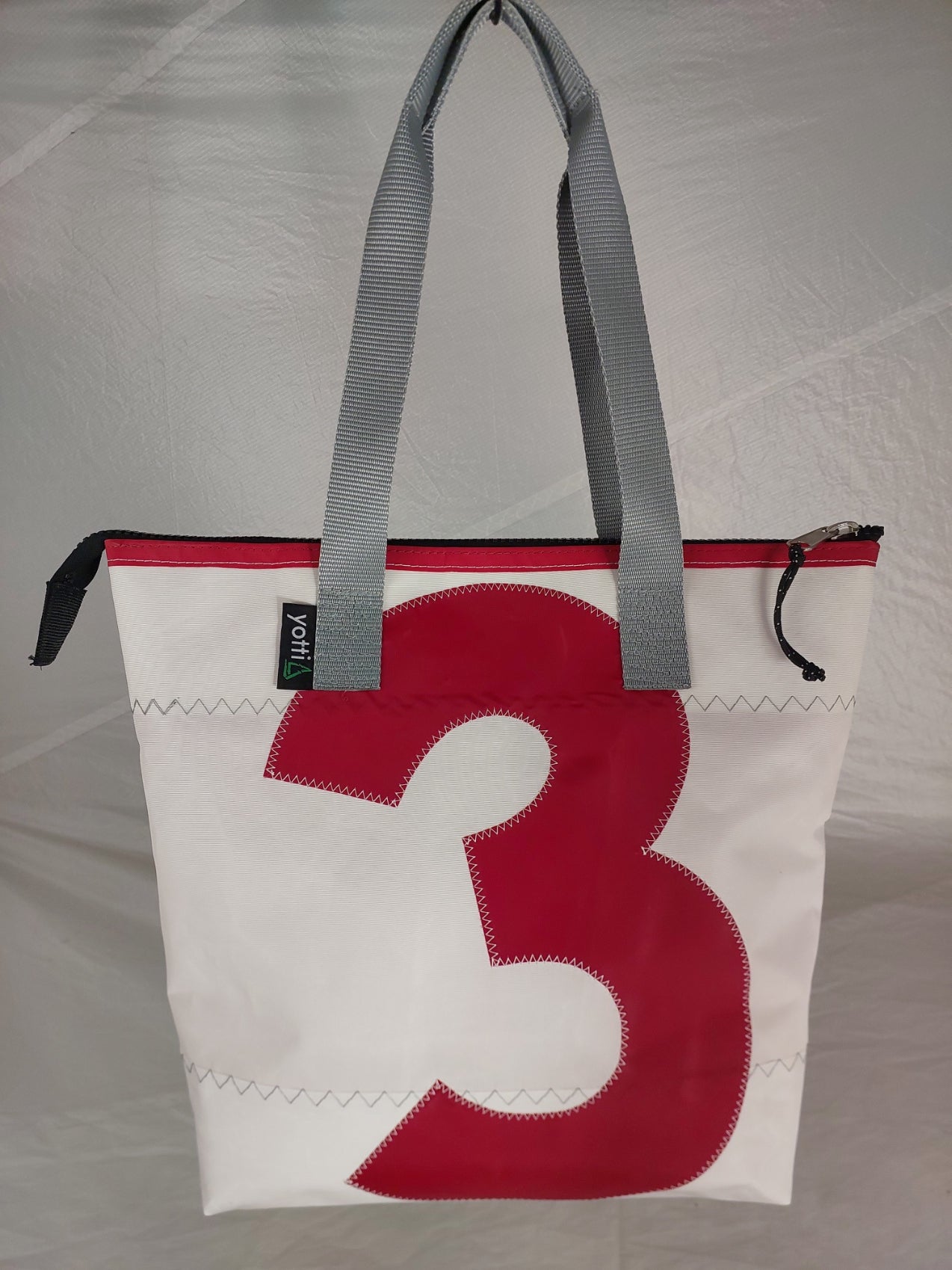#3 Zip Tote 895