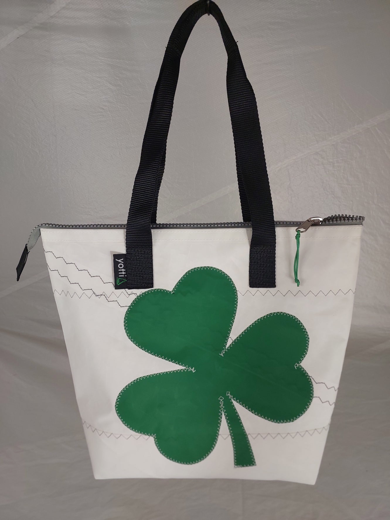 Shamrock Zip Tote 896