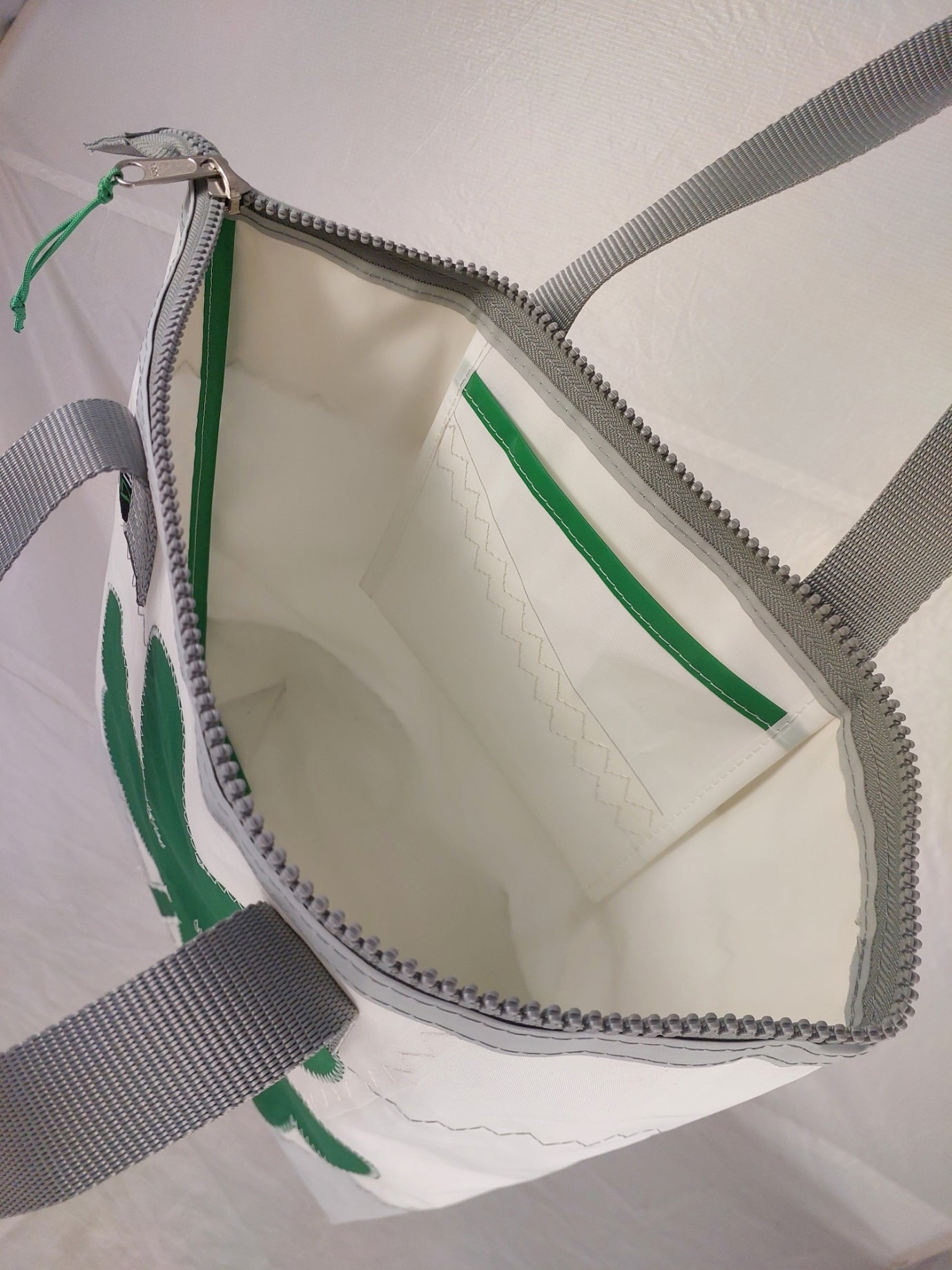 Shamrock Zip Tote 936