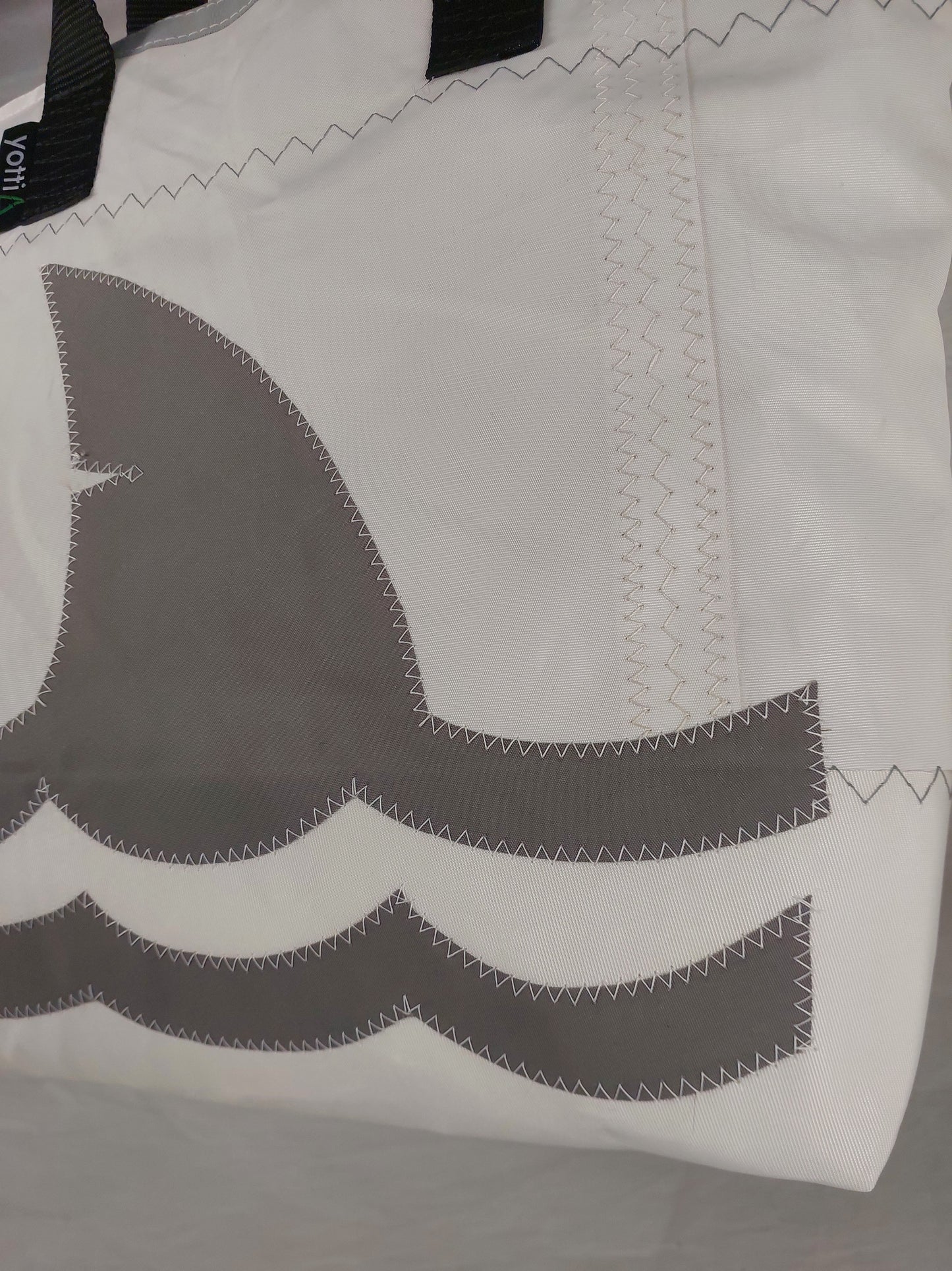 Shark Zip Tote 939