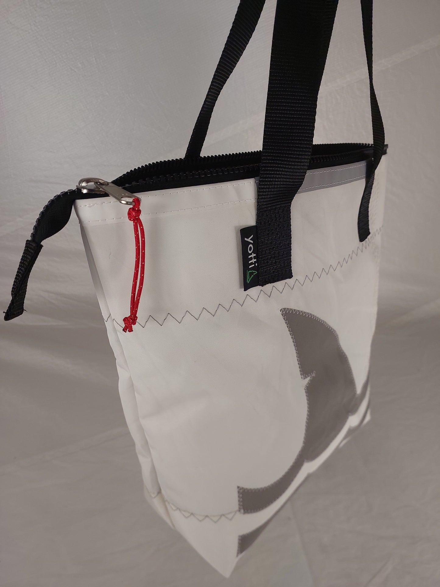 Shark Zip Tote 939