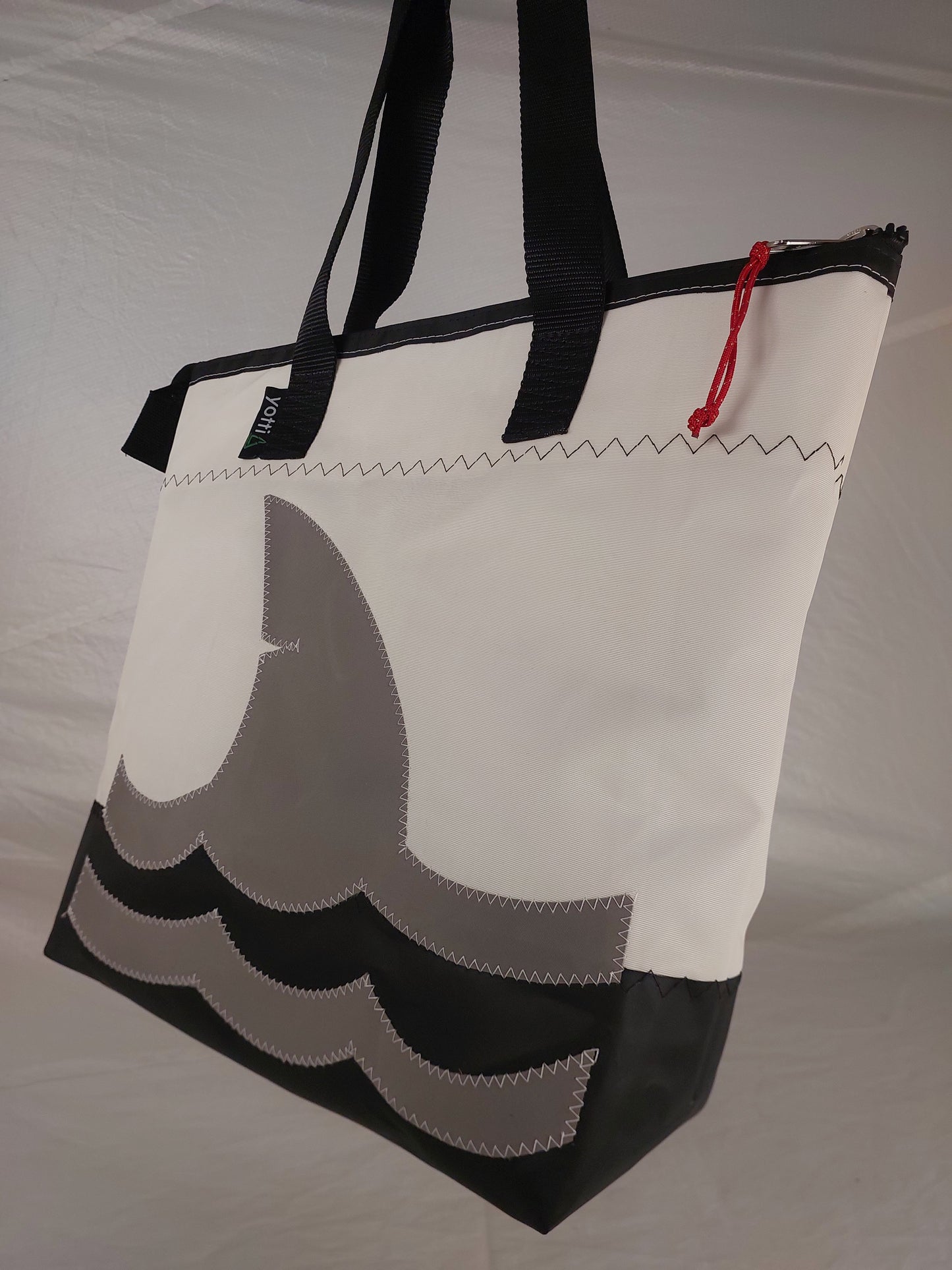 Shark Zip Tote 940