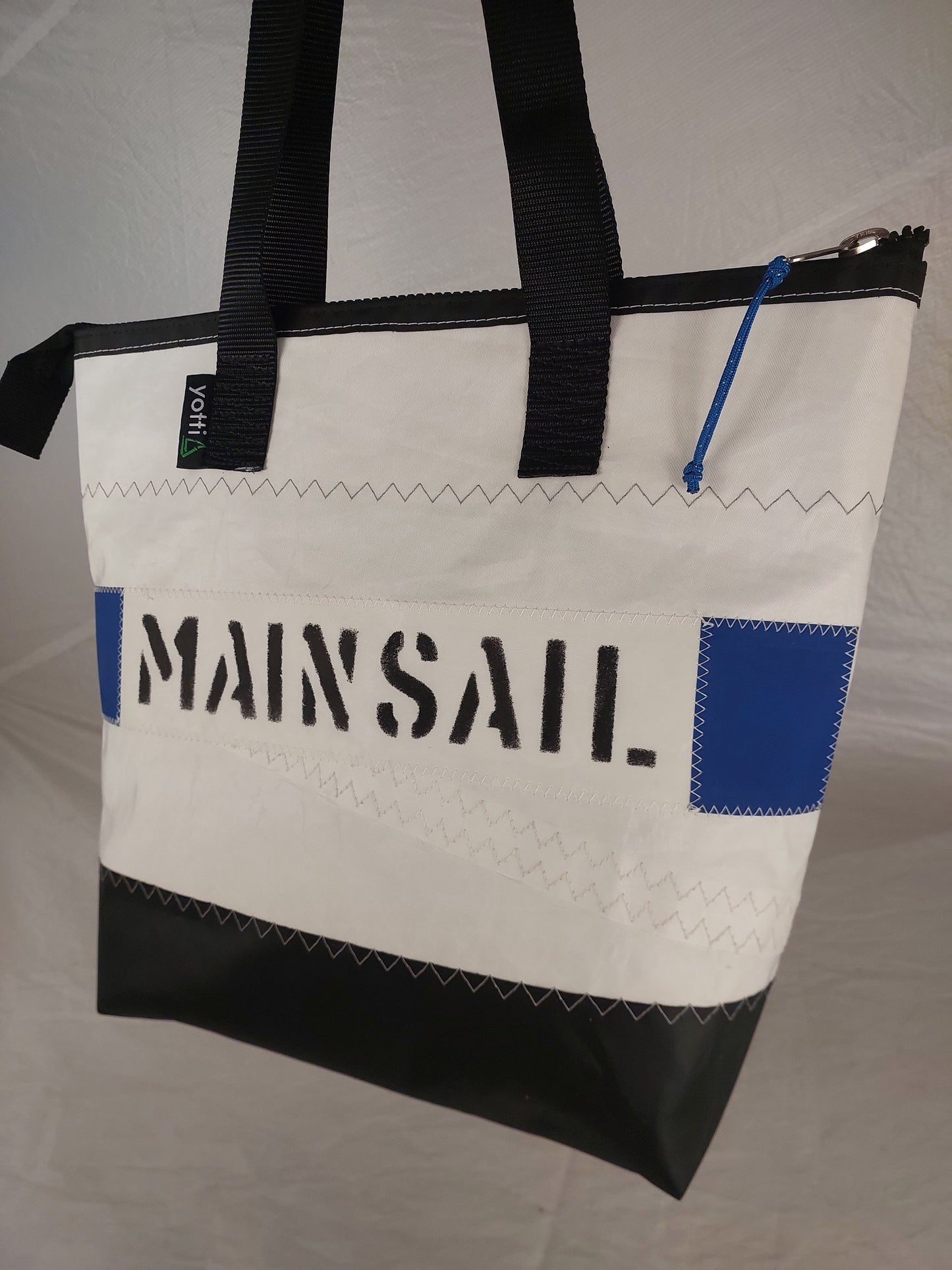 Mainsail Zip Tote 941
