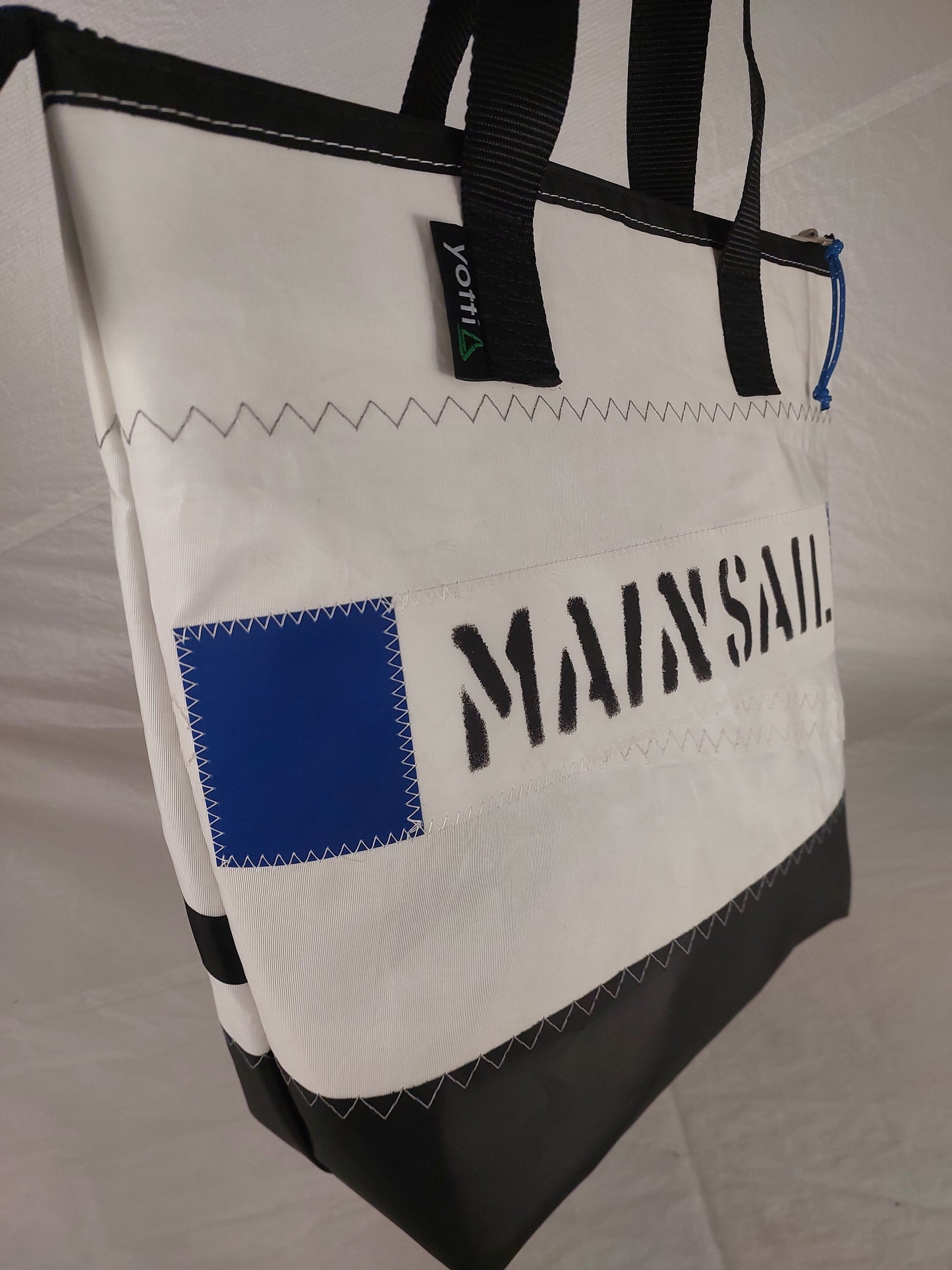 Mainsail Zip Tote 941