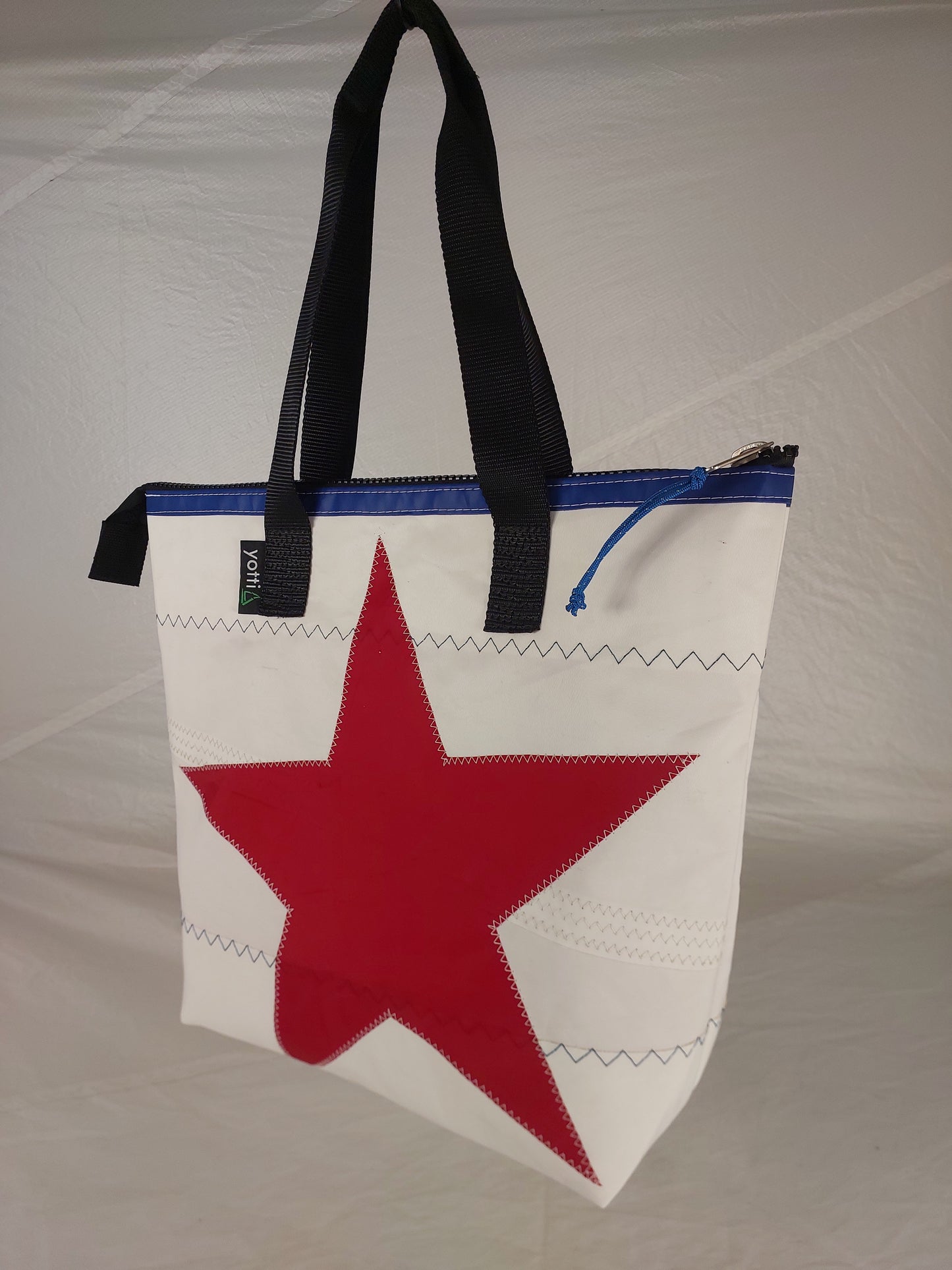 Red Star Zip Tote 943